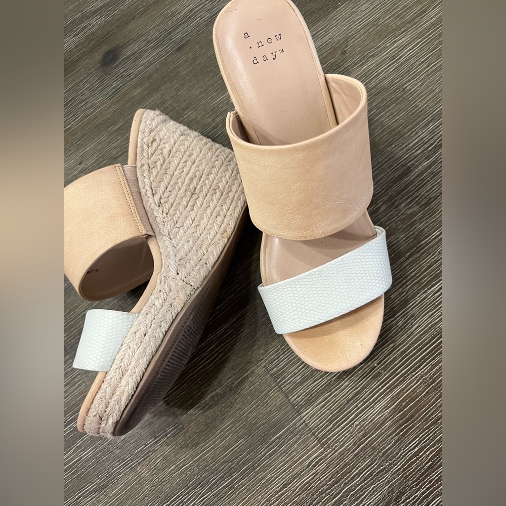 Wedges heels